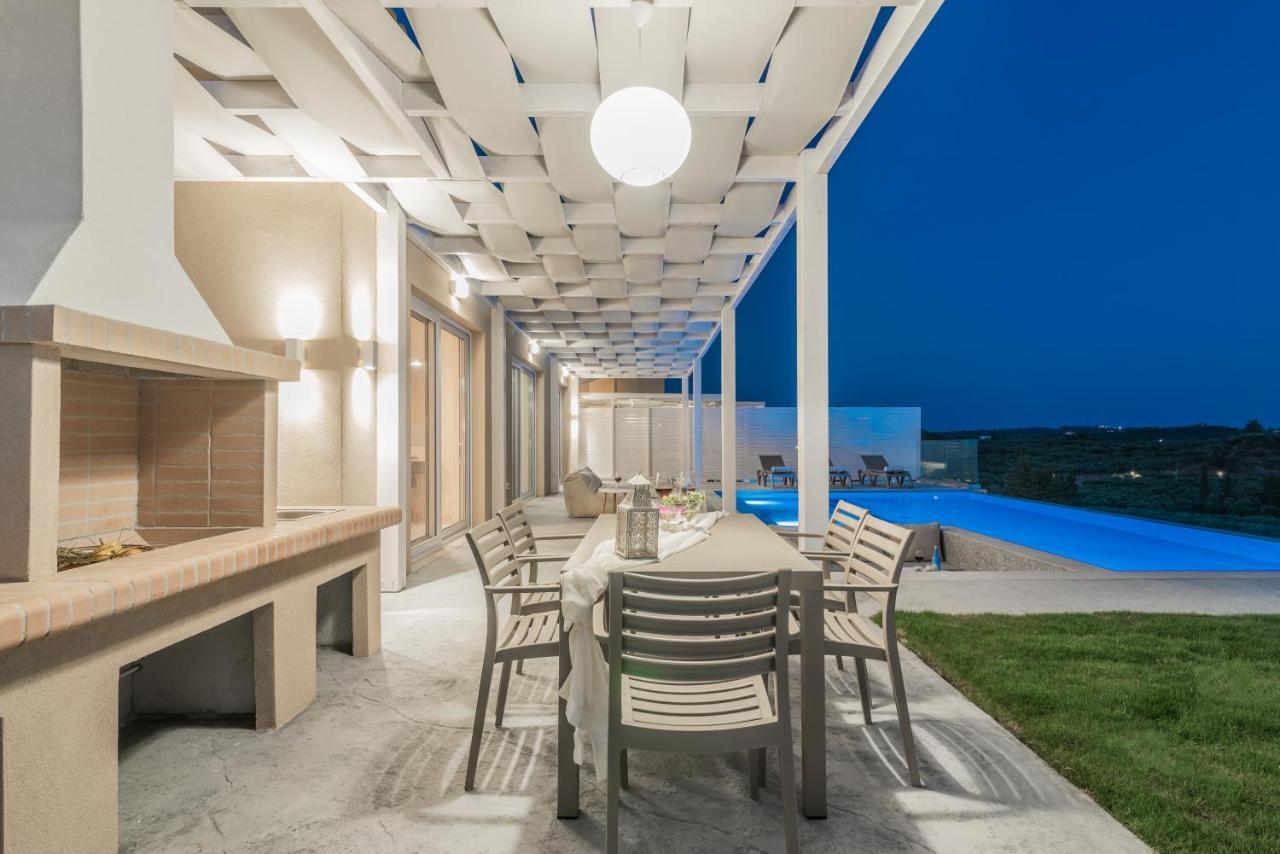 Spartakos Luxury Villa 2 Koukounariá Dış mekan fotoğraf
