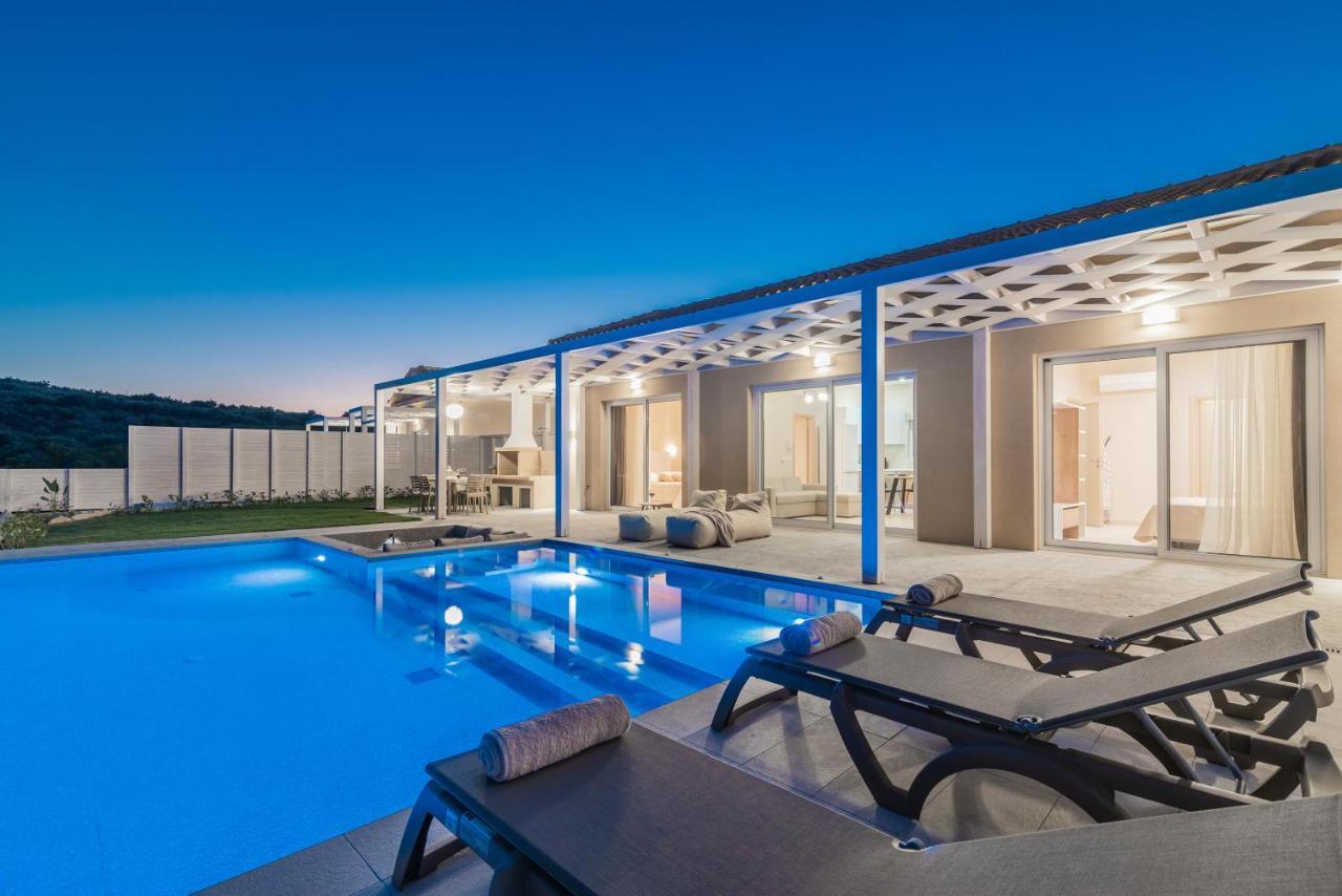 Spartakos Luxury Villa 2 Koukounariá Dış mekan fotoğraf