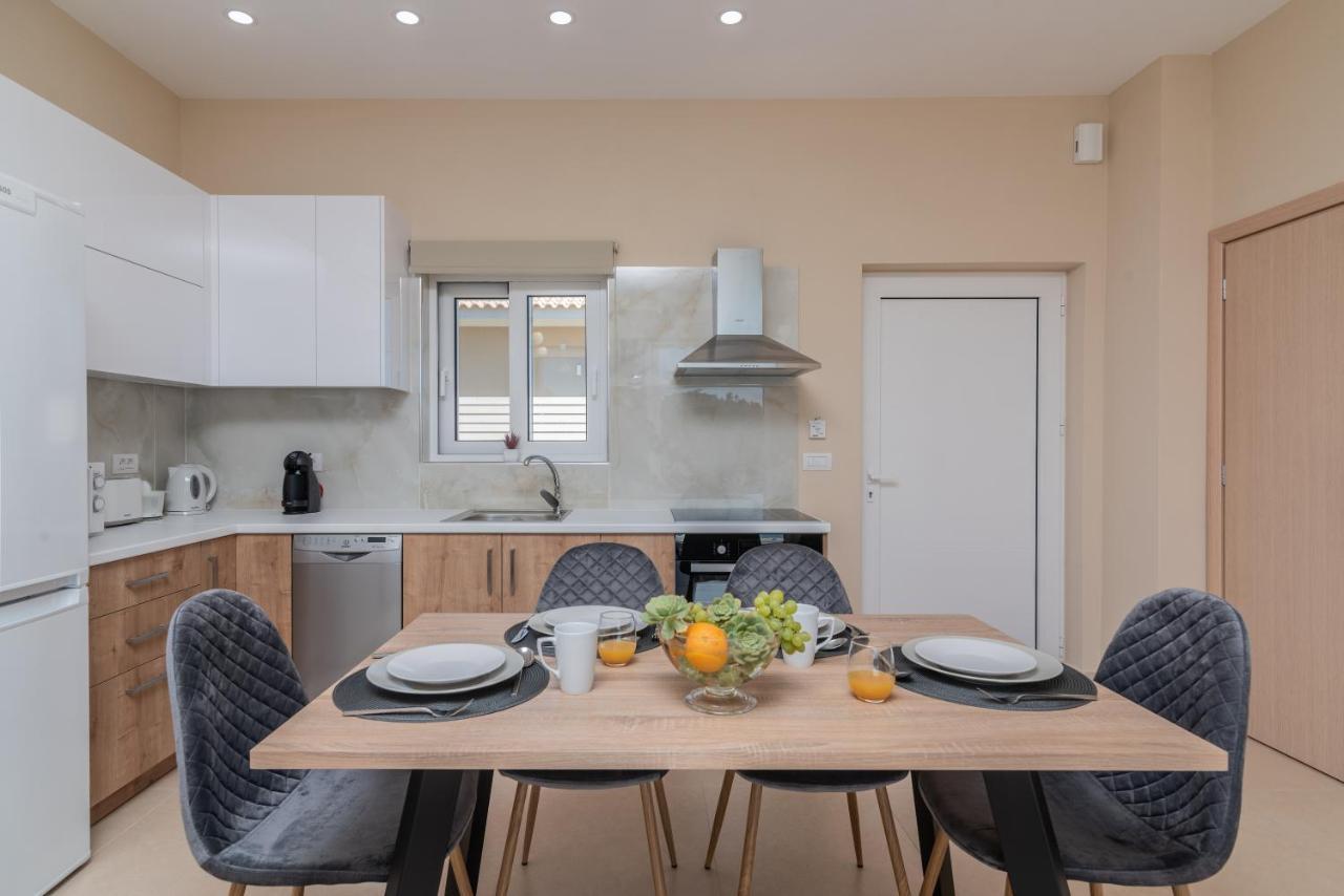 Spartakos Luxury Villa 2 Koukounariá Dış mekan fotoğraf